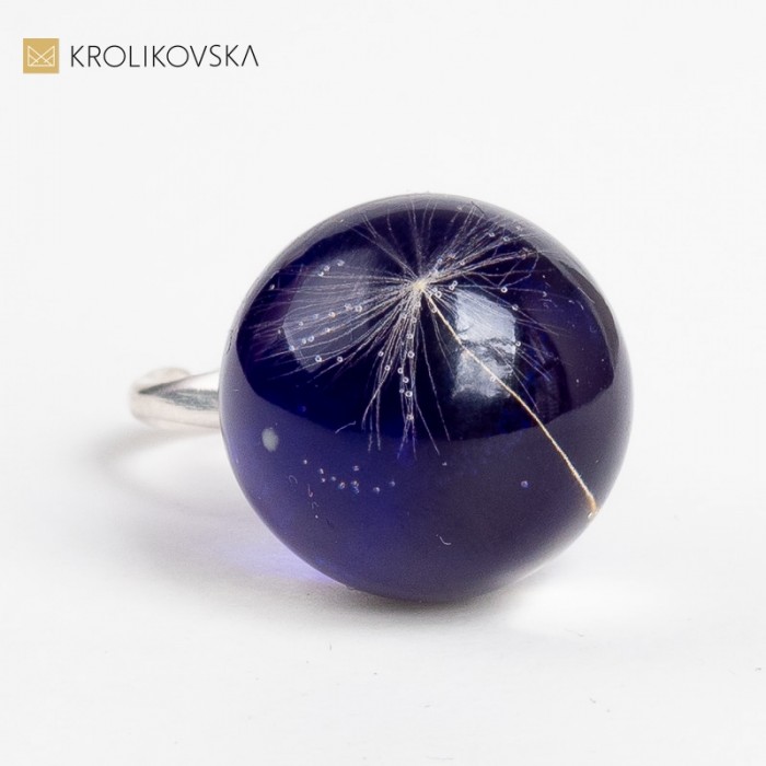 Pierścionek granatowy z dmuchawcem urodzinowy prezent.