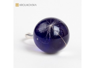 Pierścionek granatowy z dmuchawcem urodzinowy prezent.