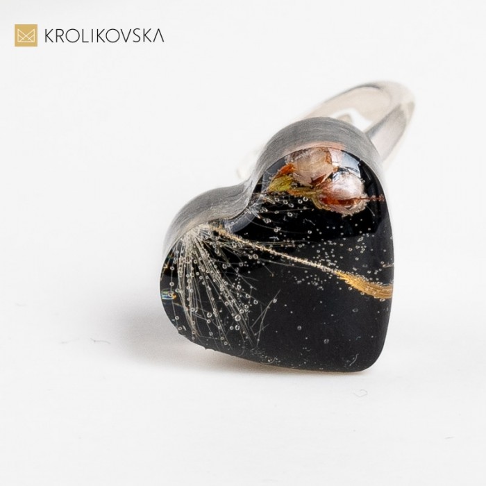 Pierścionek serduszko na prezent dla dziewczyny.