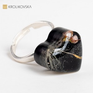 Pierścionek serduszko na prezent dla dziewczyny.