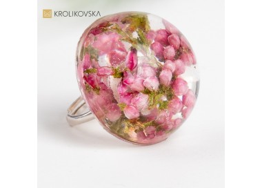 Pierścionek elegancji- prezent dla dziewczyny.