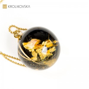 Ekskluzywne prezenty dla niej naszyjnik z dużym dmuchawcem.