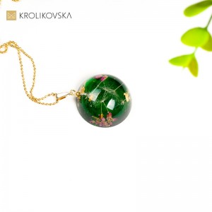 Pomysł na prezent dla przyjaciółki, naszyjnik damski zielony.