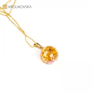 Symboliczny prezent dla koleżanki, naszyjnik.