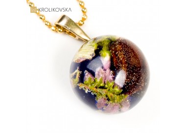 Prezent na dzień kobiet biżuteria dla narzeczonej.