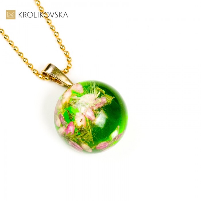 Prezent na dzień kobiet biżuteria dla żony.