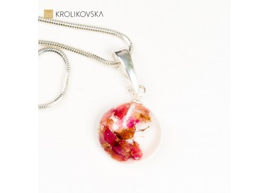 Rocznica Kwiatów: Naszyjnik Elegancji dla Kobiety 40-latki.