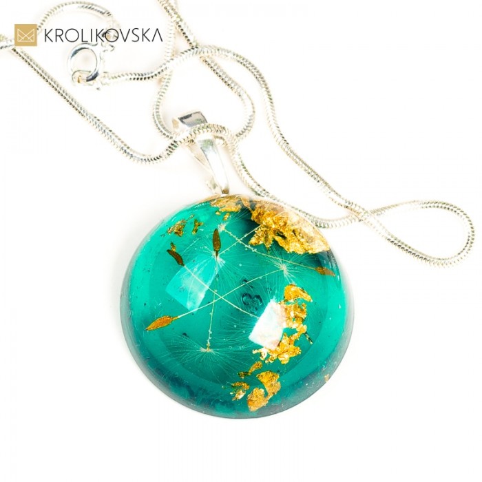 Modny naszyjnik damski w prezencie dla babci.