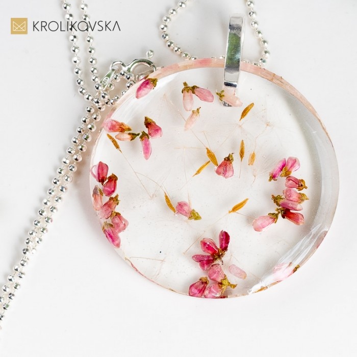 Kwiatowy wisiorek na szyję, zawieszka na prezent.