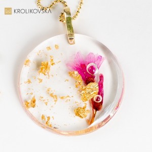 Naszyjnik Kwiatowy Kunsztu: Wyrafinowany Prezent na Rocznice.