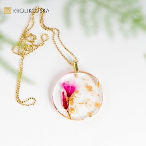 Naszyjnik Kwiatowy Kunsztu: Wyrafinowany Prezent na Rocznice.