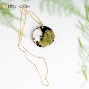 Naszyjnik Ekskluzywny: Czar Czterdziestki.