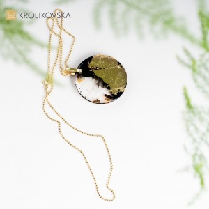 Naszyjnik Ekskluzywny: Czar Czterdziestki.