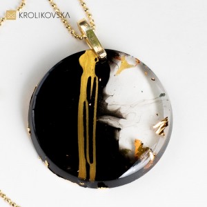 Naszyjnik Ekskluzywny: Czar Czterdziestki.