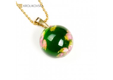 Prezent na dzień kobiet dla dziewczyny.