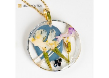 Naszyjnik z Kwiatami: Urodzinowy Upominek dla Niej na 40. Rocznicę.