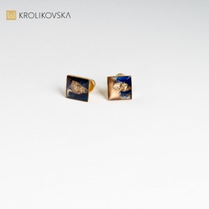 Kolczyki granatowe kwadraty, Awangarda nowoczesna biżuteria.