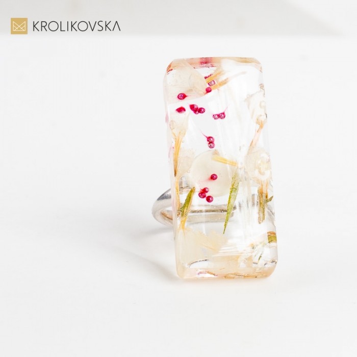 Inspiracja Naturą - Pierścionek Z Kwiatowym Motywem od Artystki.