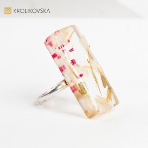 Inspiracja Naturą - Pierścionek Z Kwiatowym Motywem od Artystki.