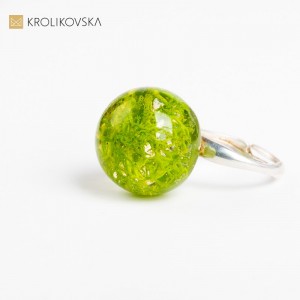 Kwintesencja Sztuki - Artystyczny Pierścionek Wyróżniający się na Prezent.