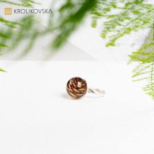 Ekskluzywna Rękodzielnicza Magia - Pierścionek Artystyczny jako Prezent.