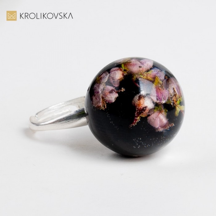 Elegancja w Formie - Artystyczny Pierścionek Z Oryginalnym Designem na Prezent.