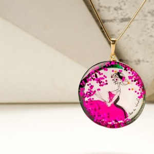 Naszyjnik artystyczny ręcznie malowany  z różowo złotą zawieszką na łańcuszku pozłacanym