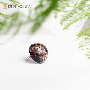 Wyrafinowane Dzieło - Pierścionek Artystyczny Wykonany z Uwagą odbiorcy.