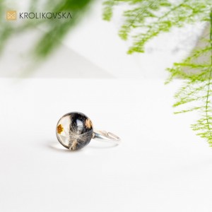 Wytworna Wariacja - Pierścionki Przepełnione Sztuką i Kreatywnością.