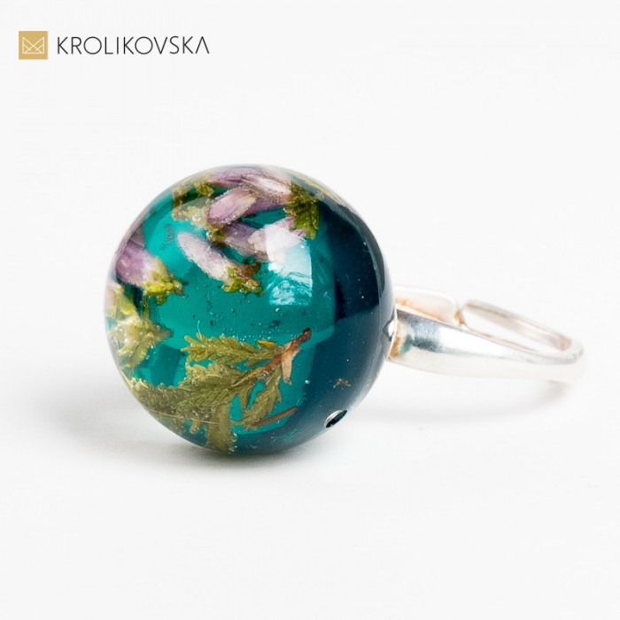 Kreacja z Pasją - Artystyczny Pierścionek Wykonany Z Sercem.