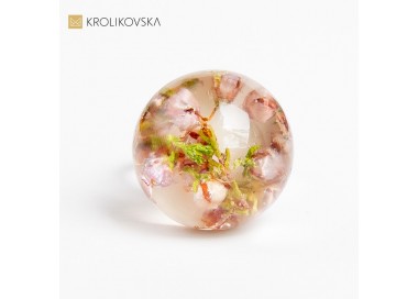 Subtelna Ekstrawagancja - Artystyczny Pierścionek z Inspirującym Akcentem.