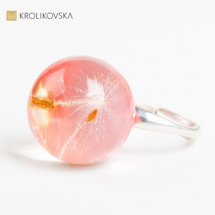 Artystyczna Ekspresja - Pierścionek jako Prezent od Kreatywnego Ducha.