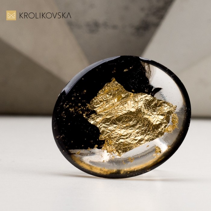 Biżuteria wyjątkowy pierścionek w prezencie na rocznicę.