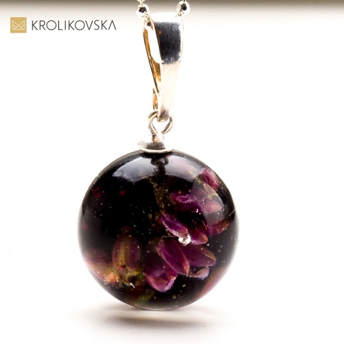 Modne Artykuły z Srebra: Biżuteria Artystyczna dla Ceniących Styl.