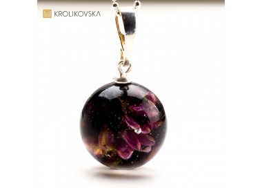 Modne Artykuły z Srebra: Biżuteria Artystyczna dla Ceniących Styl.