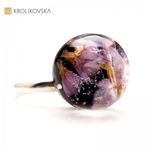 Artystyczne Zdumienie - Pierścionek Zaskakujący w Swym Uroku jako Upominek.