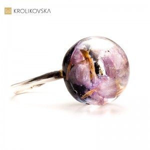 Artystyczne Zdumienie - Pierścionek Zaskakujący w Swym Uroku jako Upominek.