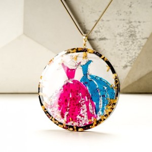 Naszyjnik z grawerem artystyczny ręcznie wykonany różowo turkusowy
