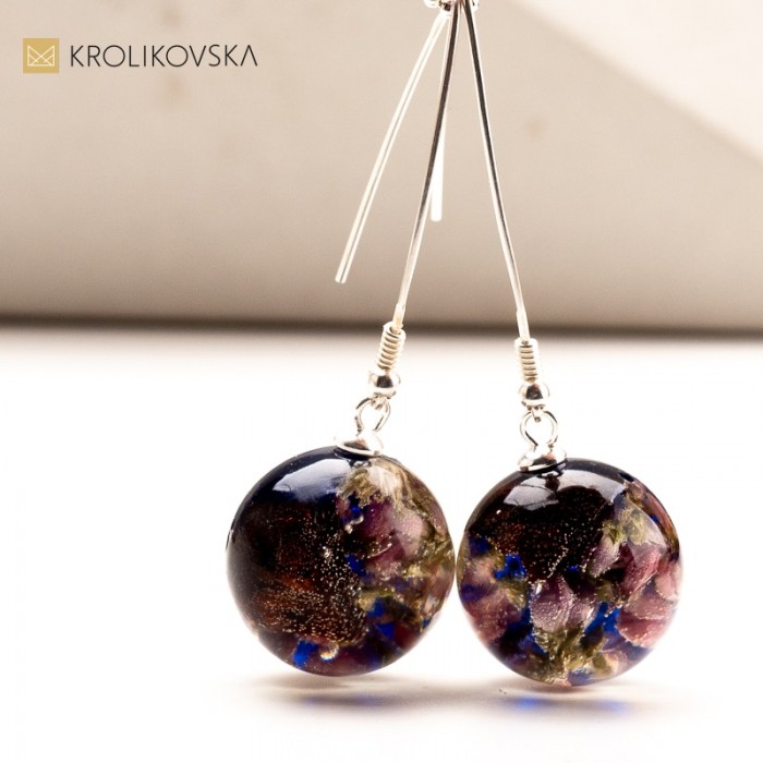 Modna Awangarda: Srebrne Kolczyki.