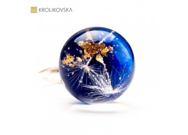 Ponadczasowa Elegancja: Srebrny Pierścień.