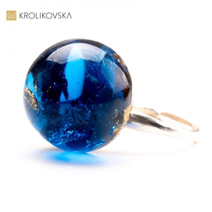 Świetlista Nuta: Srebrna biżuteria z nutą artystyczną.