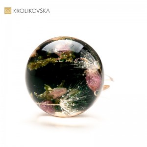 Delikatna biżuteria artystyczna w prezencie.