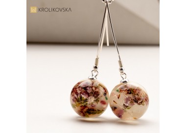 Kolczyki z Żywicy z Prawdziwymi Roślinami - Subtelne i Eleganckie.
