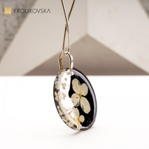 Delikatny Naszyjnik z Perełkami: Elegancki Prezent na Ślub.1