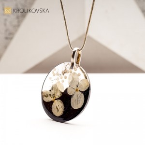 Naszyjnik z Personalizowanym Wisiorkiem: Idealny Prezent na Rocznicę. Naszyjnik z Personalizowanym Wisiorkiem: Idealny Prezent na Rocznicę.