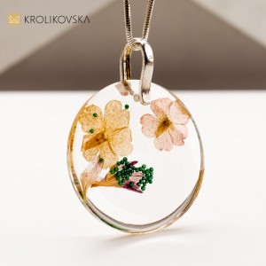 Naszyjnik Krolikovska z Kwiatami: Spersonalizowany Prezent.