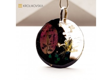 Naszyjnik w prezencie – elegancka biżuteria, która zachwyca.