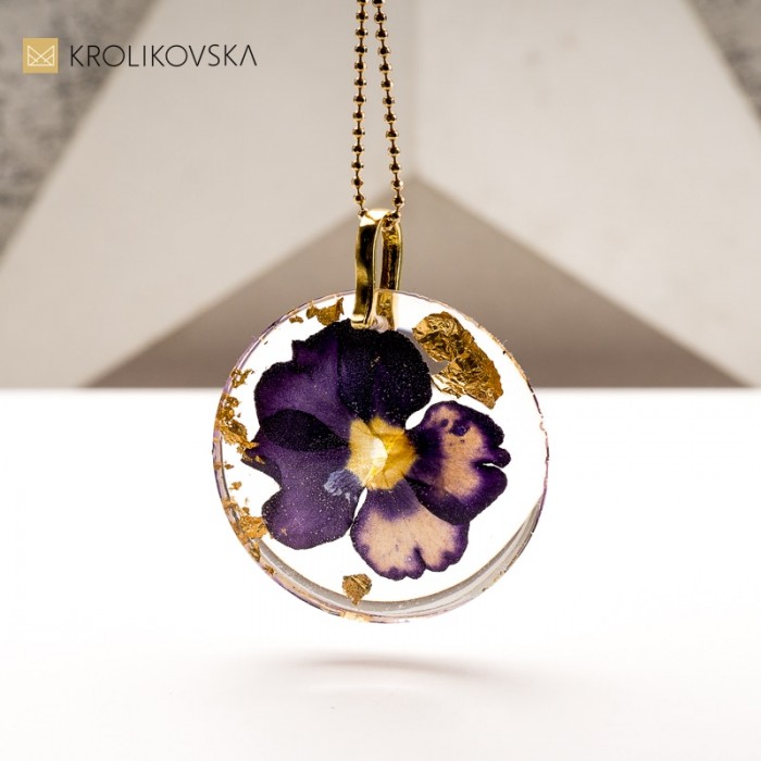 Elegancki naszyjnik – wyjątkowy prezent na rocznicę.