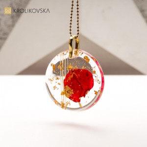 Romantyczne Naszyjniki dla Niej – Biżuteria jako Wyjątkowy Prezent.