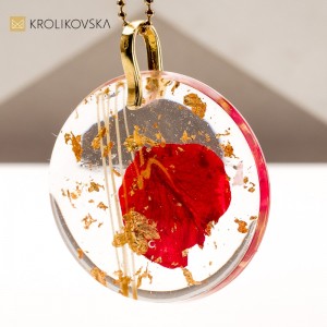 Romantyczne Naszyjniki dla Niej – Biżuteria jako Wyjątkowy Prezent.